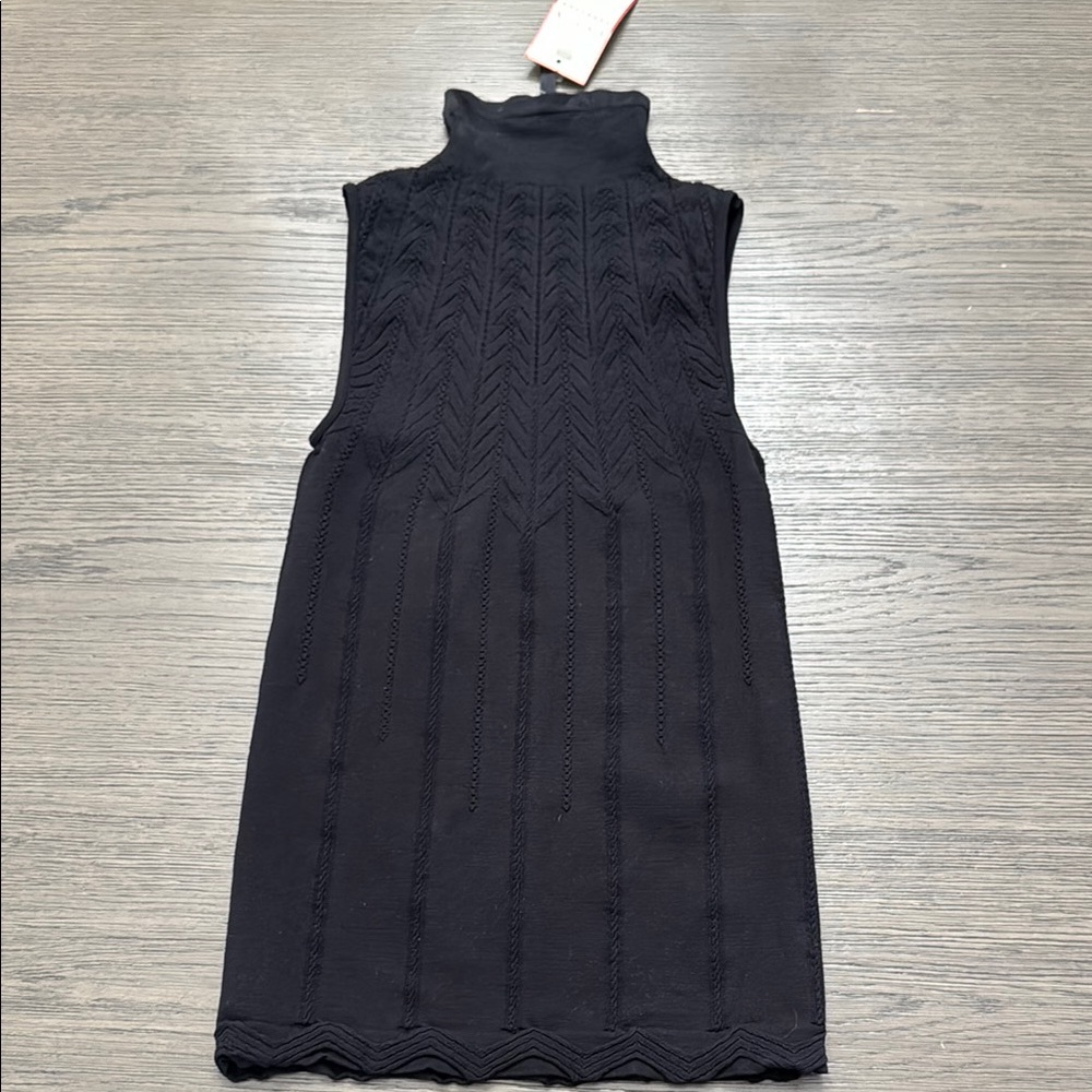 LVLX Black top